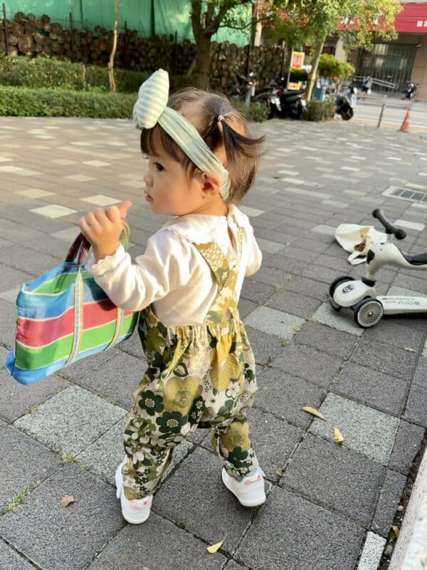 received 325753807124243